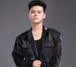 CA SĨ THÁI HỌC ĐÃ MUA HÀNG TẠI NISSIAUDIO