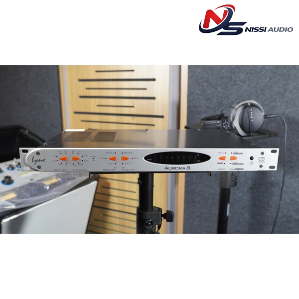 lynx Aurora 8 like new