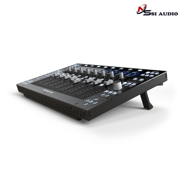 SSL UF8 Advanced DAW Controller: Vị Vua Điều Khiển – Cảm Giác Console Triệu Đô Trên Từng Đầu Ngón Tay